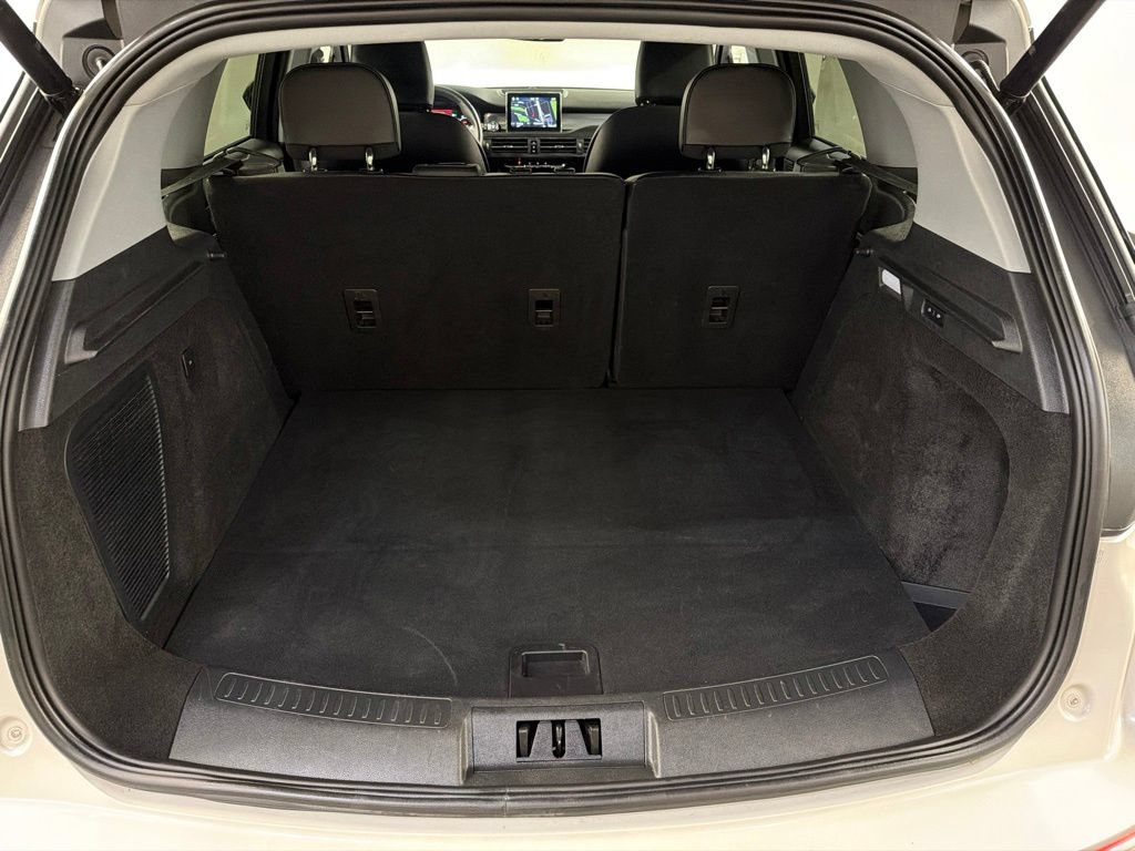 Used 2022 Lincoln Corsair AWD w/ Equipment Group 101A image 34