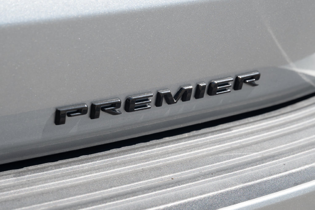 Used 2023 Chevrolet Tahoe Premier w/ Premium Package 2 AWD/4WD image 14