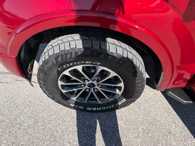 Used 2019 Ford F150 XLT w/ Equipment Group 302A Luxury AWD/4WD image 32
