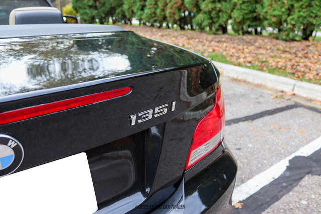 Used 2010 BMW 135i Convertible image 76