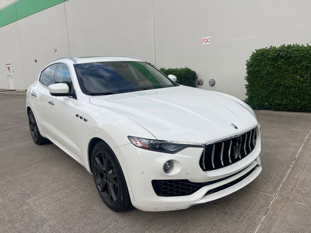 Used 2019 Maserati Levante S AWD/4WD image 2