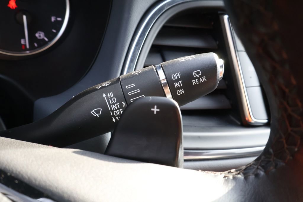 Used 2024 Buick Enclave Premium image 25