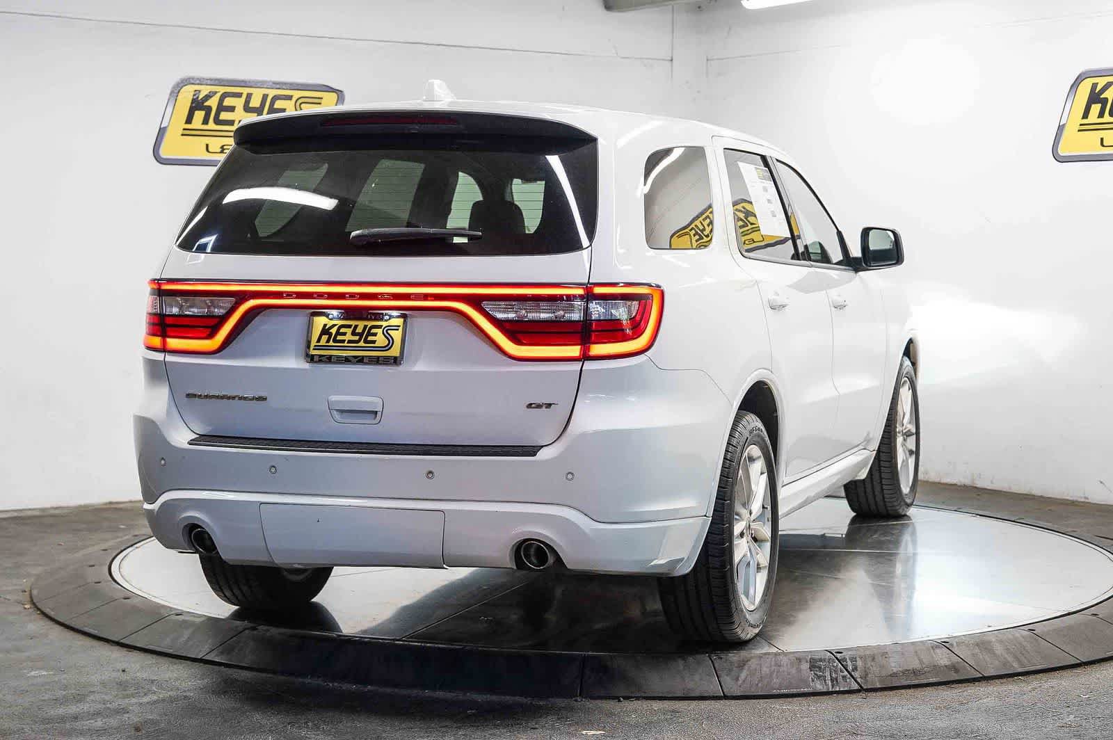 Used 2022 Dodge Durango GT RWD image 4