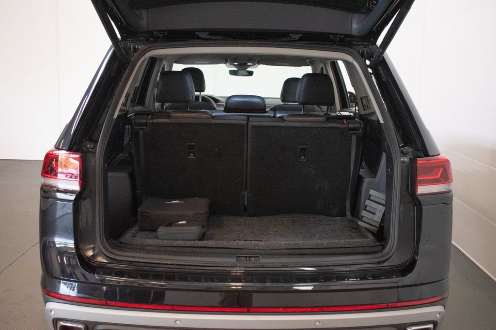 Used 2024 Volkswagen Atlas Peak Edition SE AWD/4WD image 25
