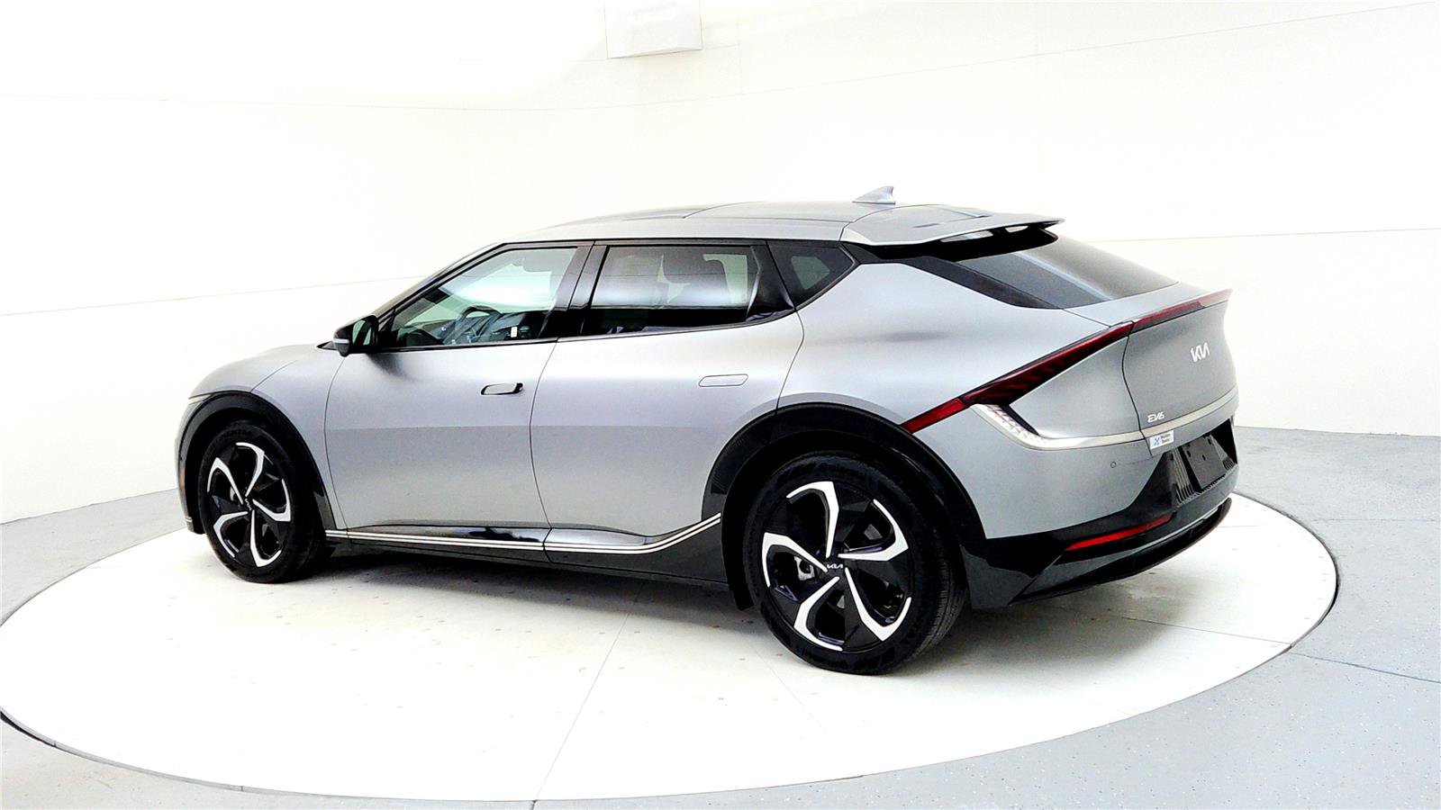 Used 2022 Kia EV6 GT-Line w/ First Edition Package image 4