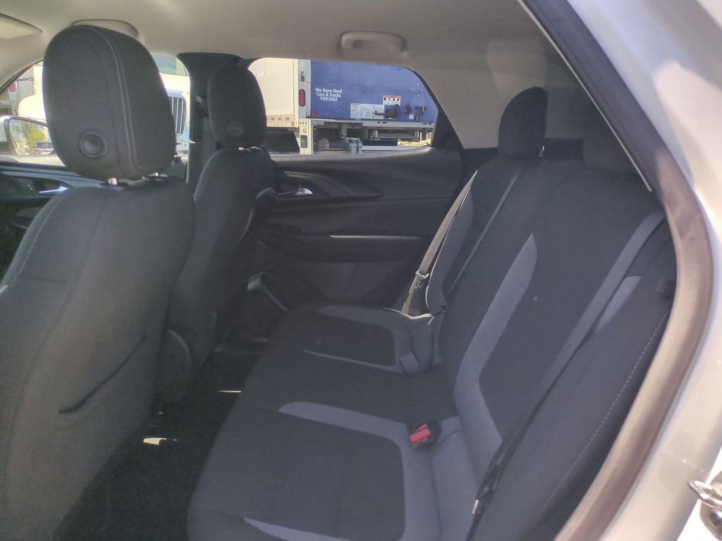 Used 2025 Chevrolet TrailBlazer LT AWD/4WD image 26