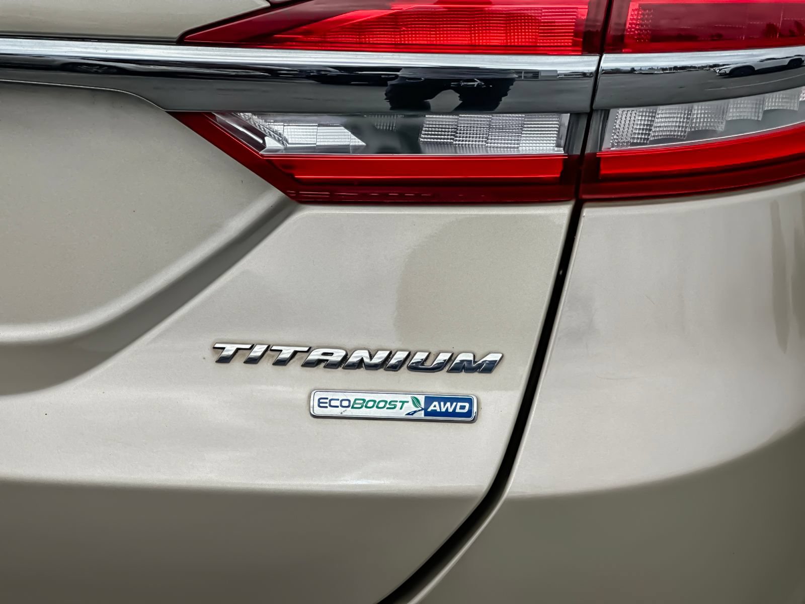 Used 2018 Ford Fusion Titanium AWD/4WD image 25