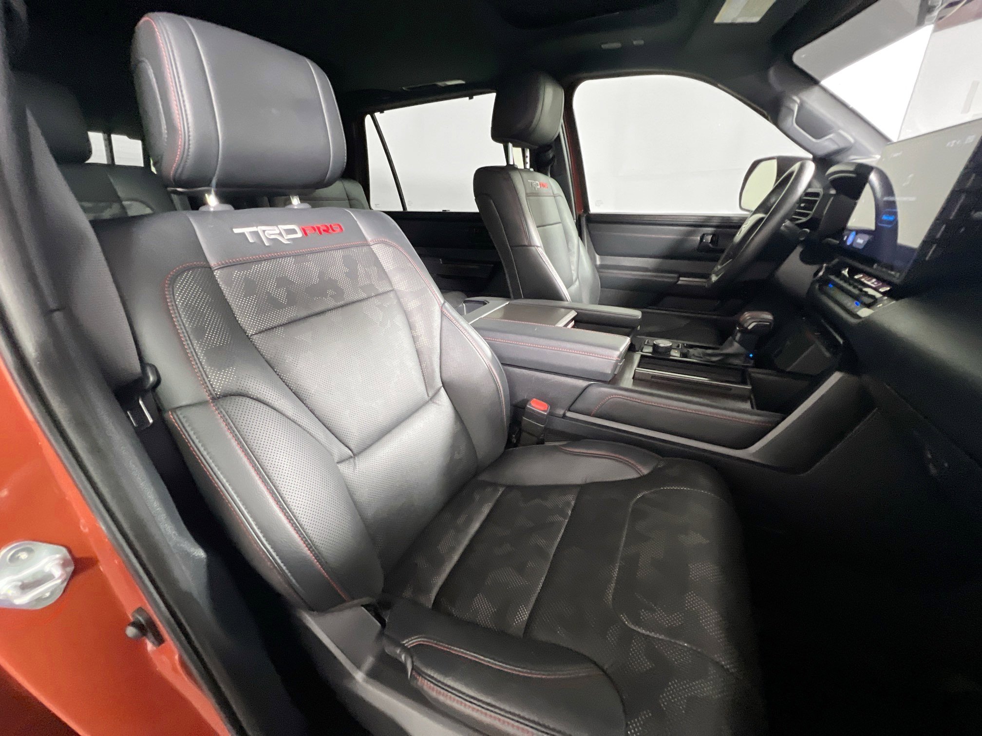 Used 2024 Toyota Sequoia TRD Pro AWD/4WD image 31