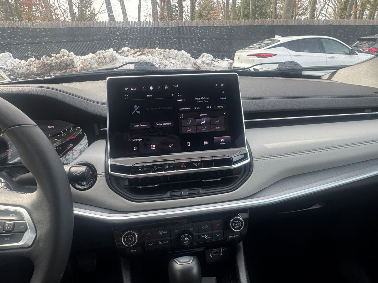 Used 2025 Jeep Compass Limited image 17