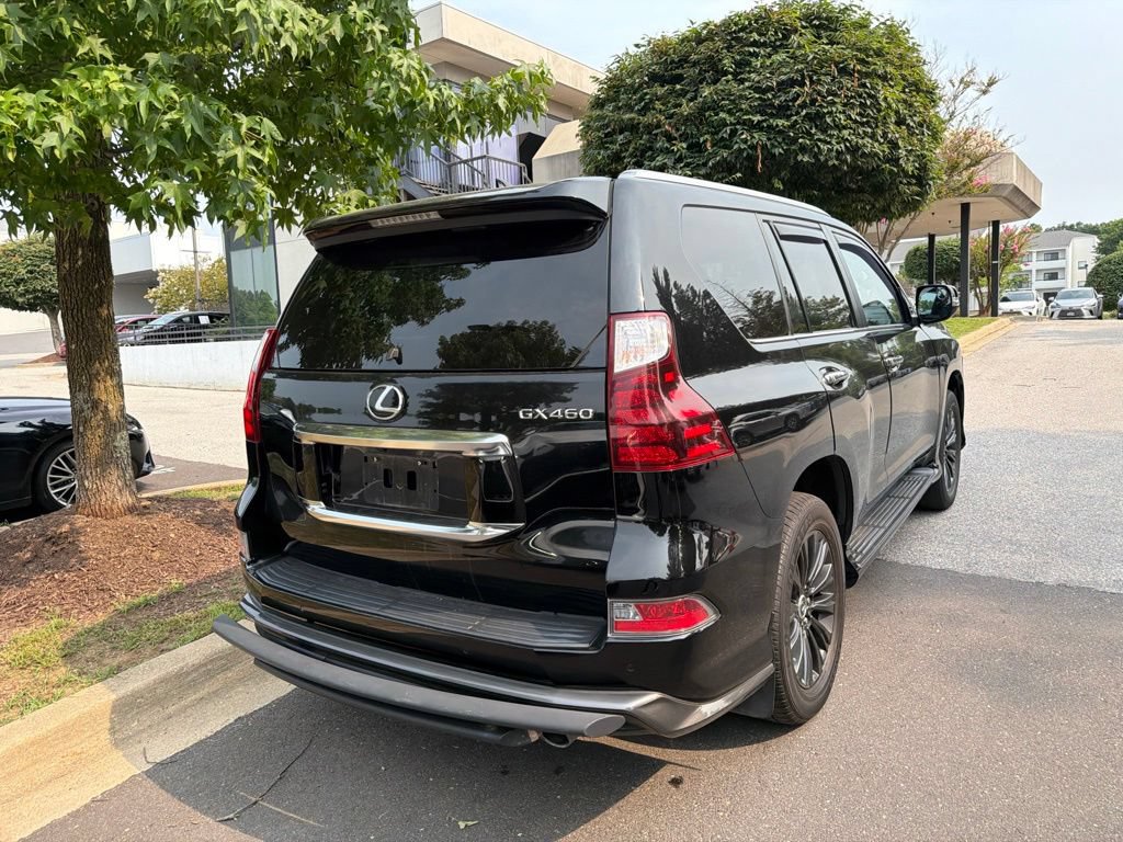 Used 2022 Lexus GX 460 Premium w/ Accessory Package AWD/4WD image 16
