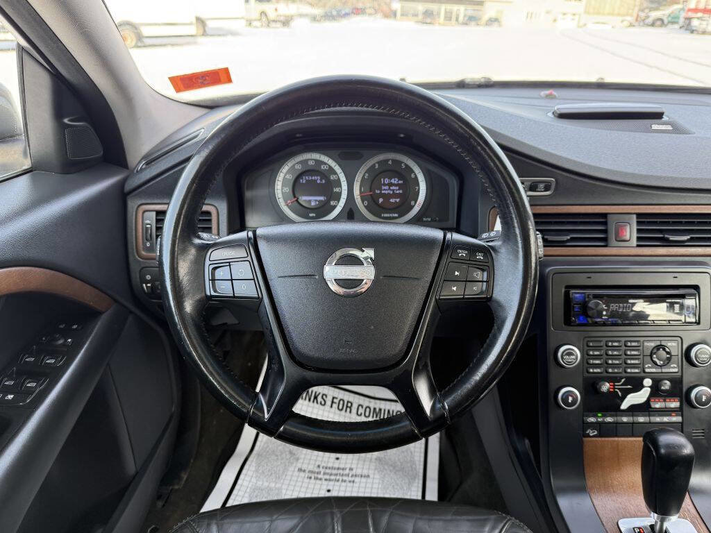 Used 2010 Volvo XC70 3.2 image 17