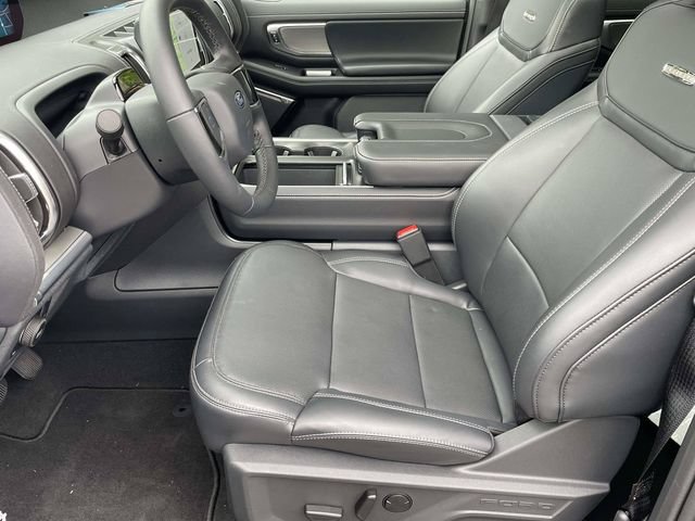 New 2026 Ford Expedition Platinum w/ Driver's Package AWD/4WD image 10