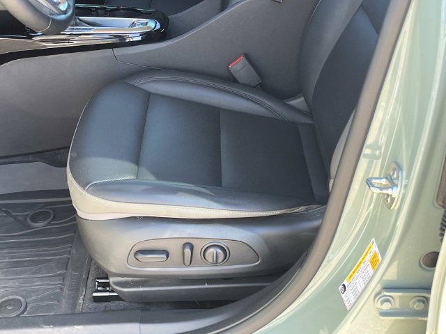 Certified 2025 Chevrolet Trax ACTIV w/ Driver Confidence Package FWD image 25