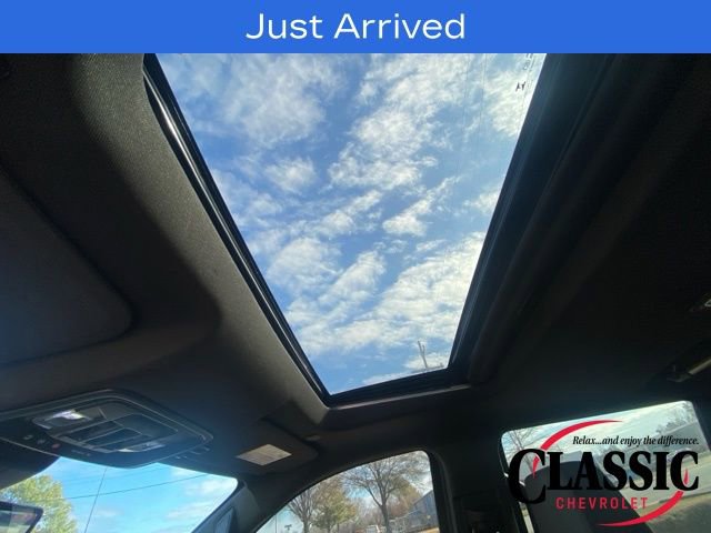 Used 2025 Chevrolet Silverado 1500 ZR2 w/ Technology Package image 3