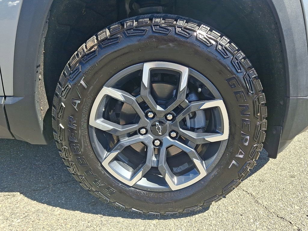 Used 2026 Chevrolet Equinox ACTIV w/ Safety and Technology Package image 8