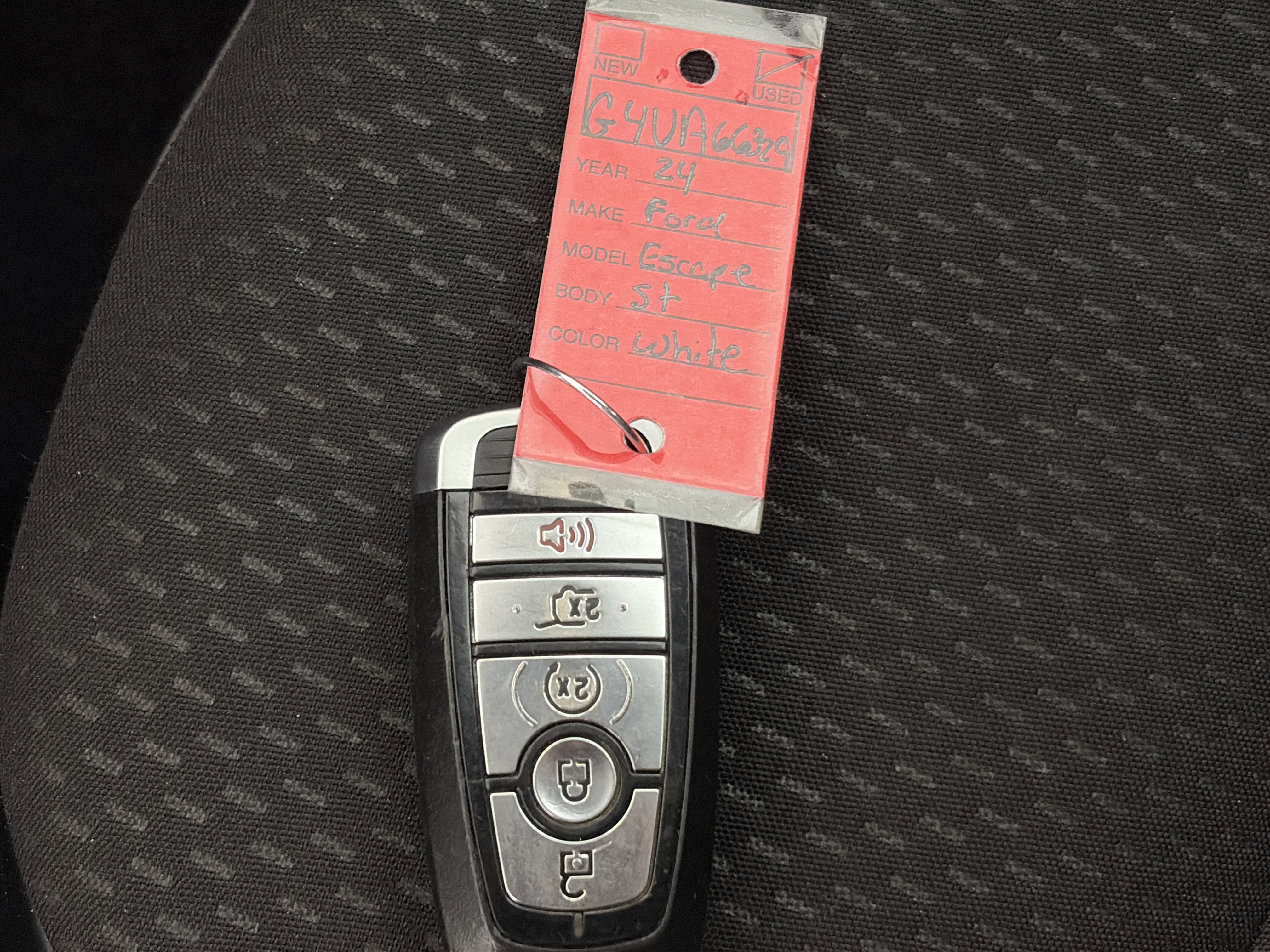 Used 2024 Ford Escape ST-Line image 35