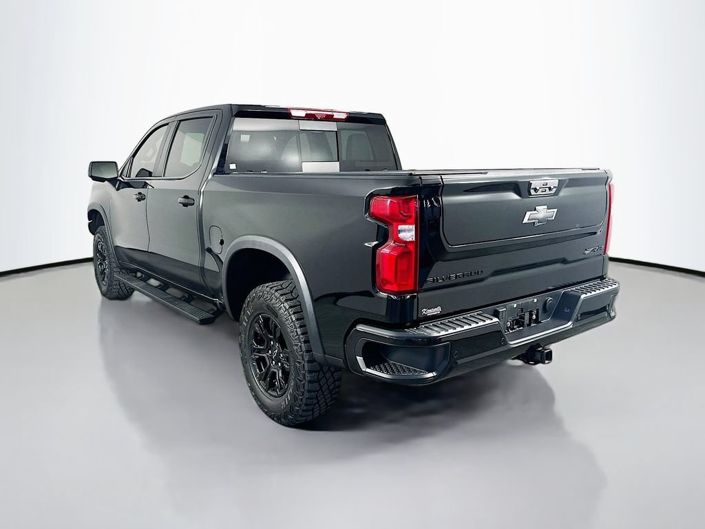 Used 2025 Chevrolet Silverado 1500 ZR2 w/ Technology Package AWD/4WD image 5
