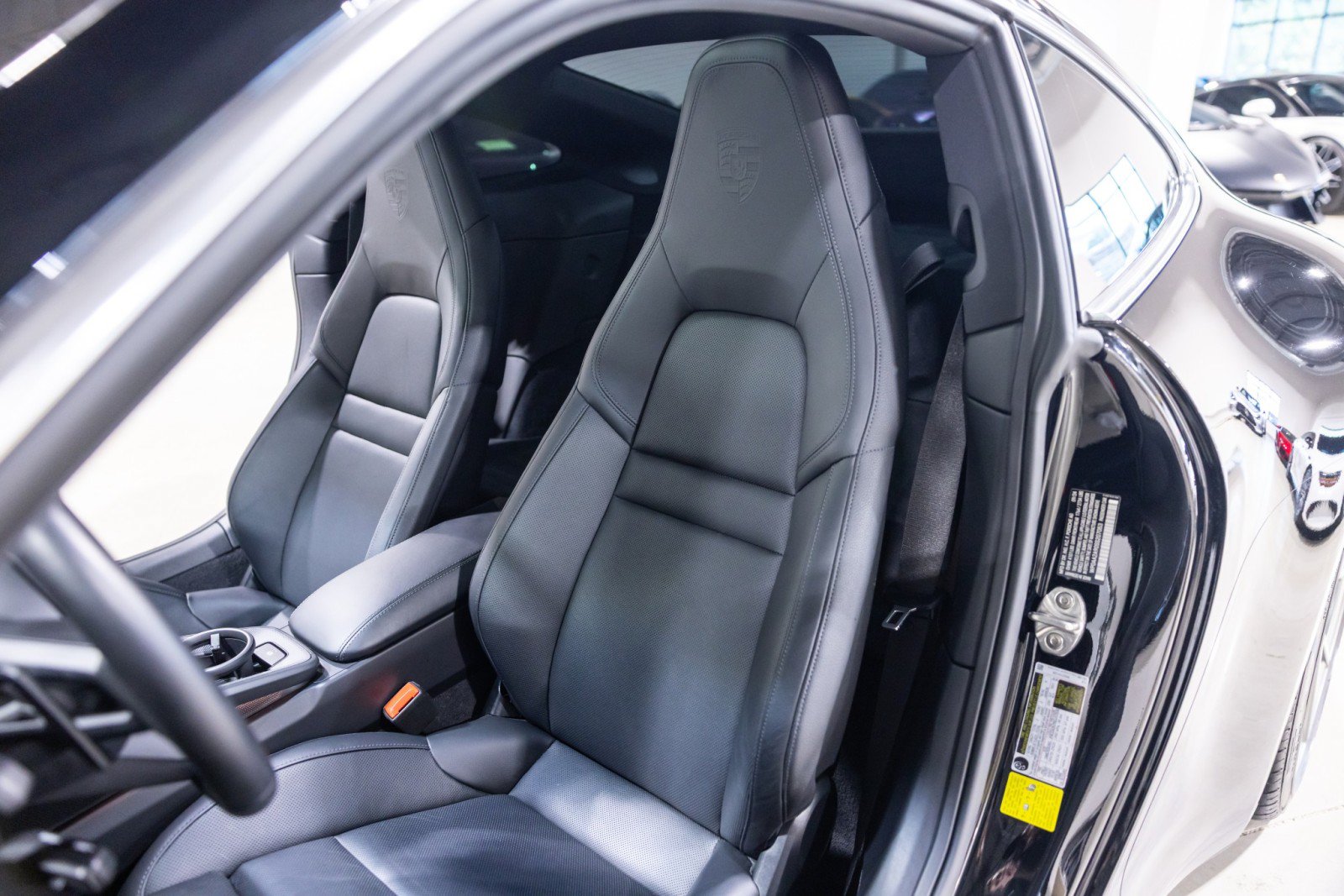 Used 2025 Porsche 911 Carrera RWD image 30