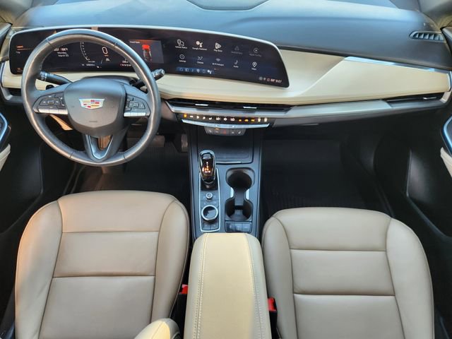 Used 2024 Cadillac XT4 Luxury w/ Cold Weather Package FWD image 26