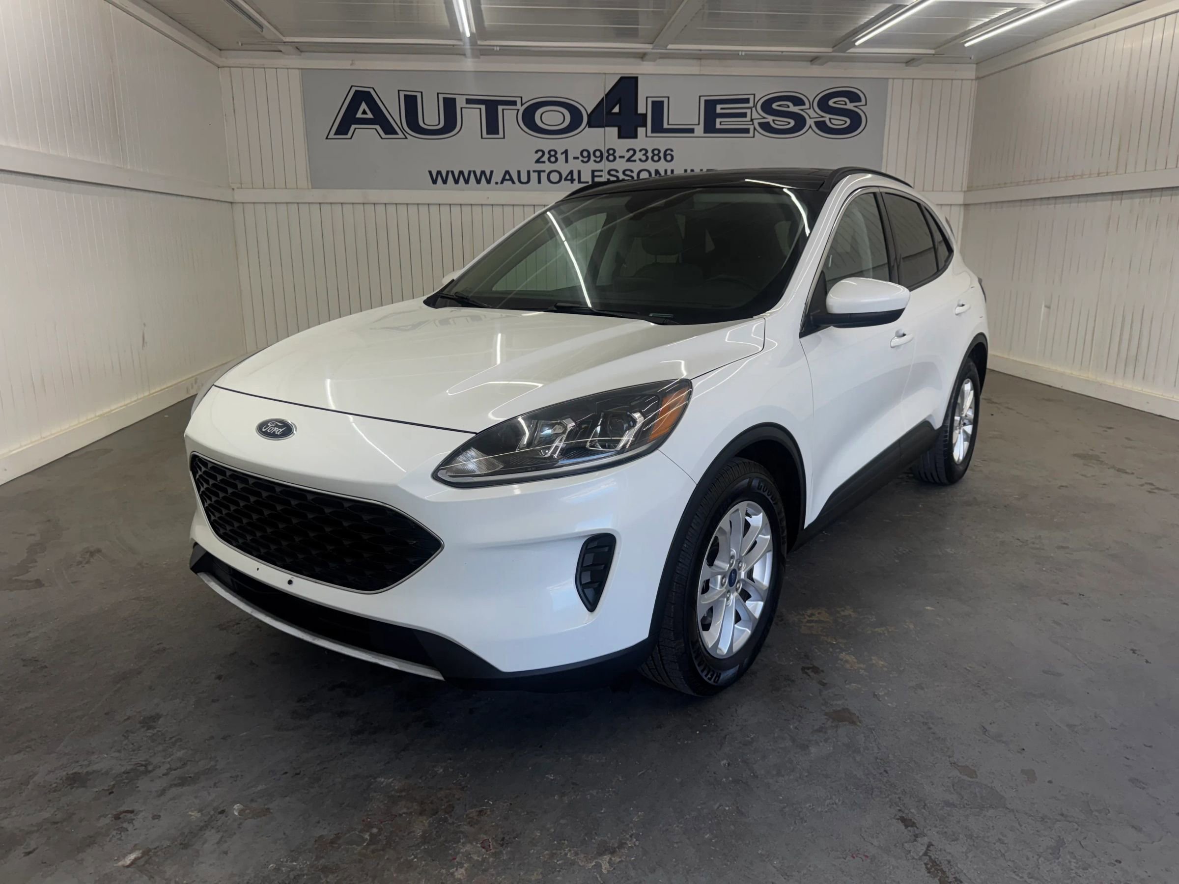 Used 2021 Ford Escape SE w/ Convenience Package image 1