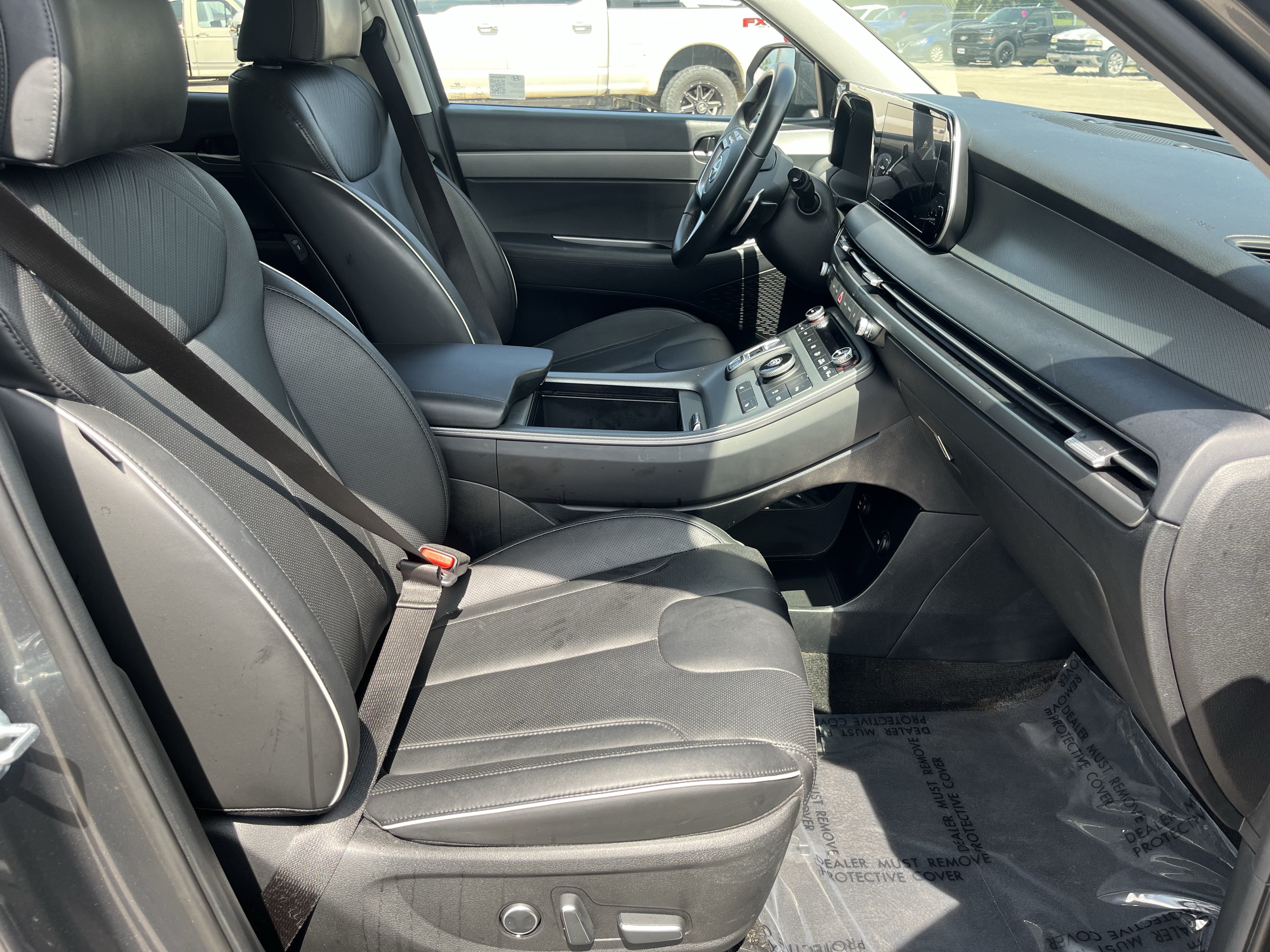 Used 2025 Hyundai Palisade SEL FWD image 16