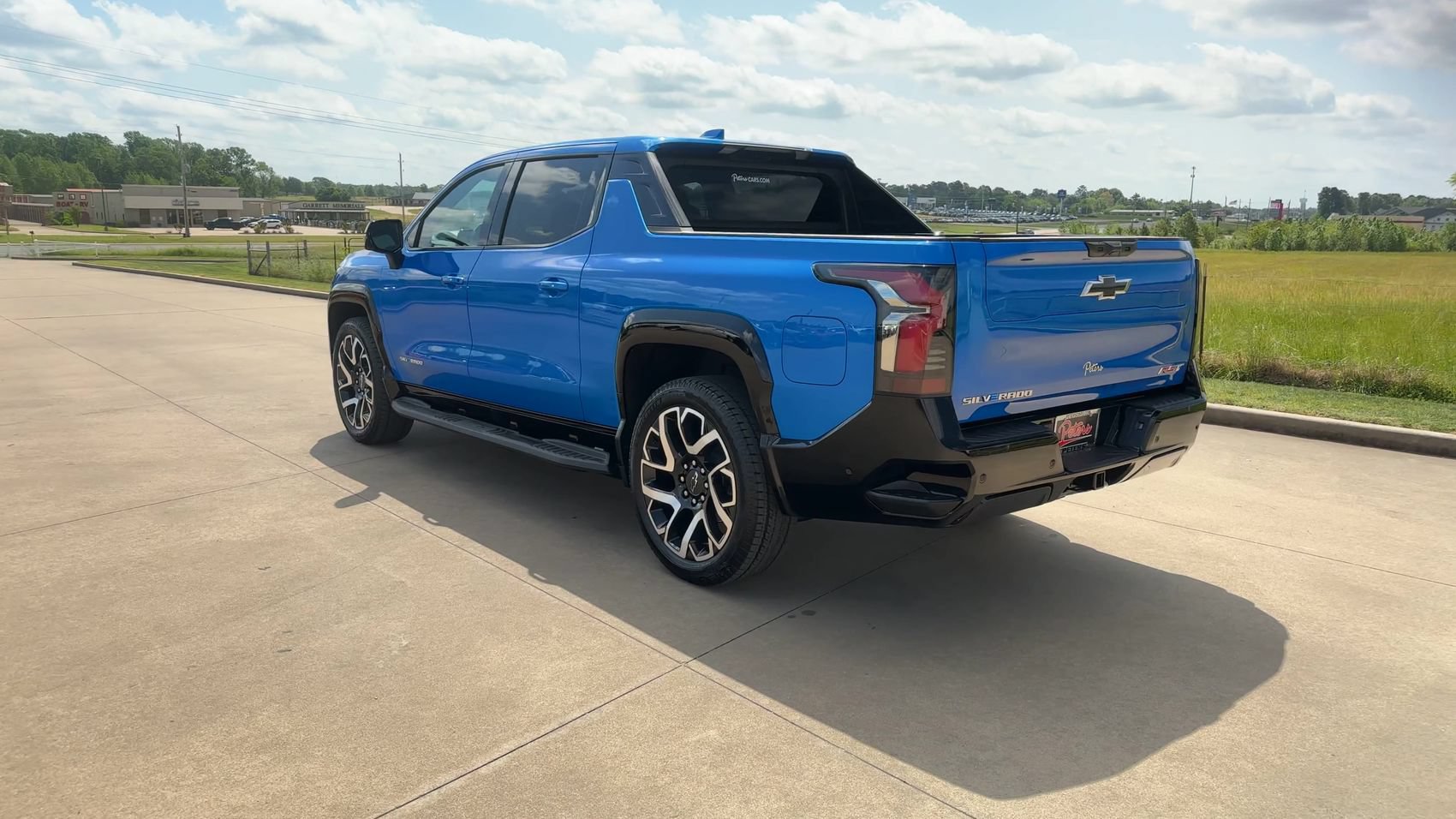 New 2025 Chevrolet Silverado EV RST AWD/4WD image 6