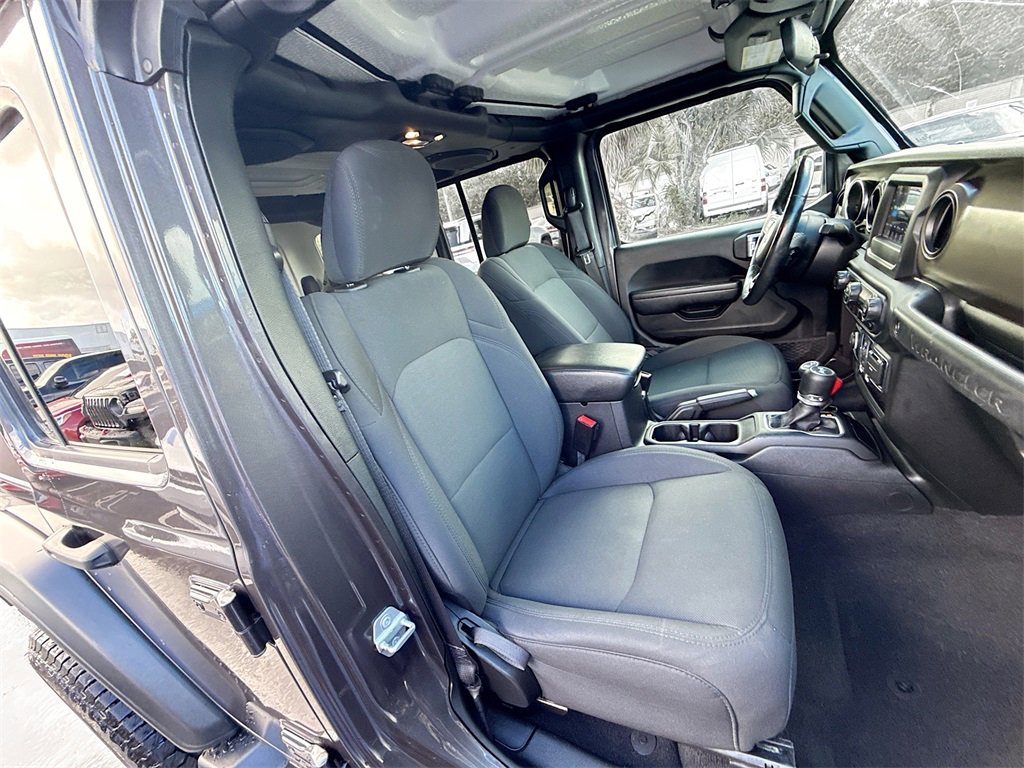 Used 2021 Jeep Wrangler Unlimited Sport image 31