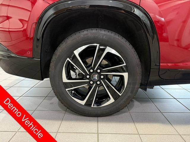 New 2025 Buick Enclave Sport Touring w/ Super Cruise Package FWD image 9