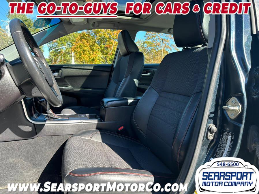 Used 2017 Toyota Camry SE image 9