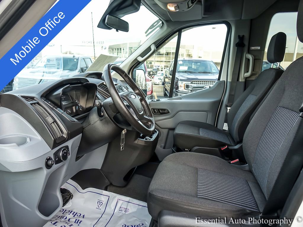 Used 2019 Ford Transit 150 XLT image 9