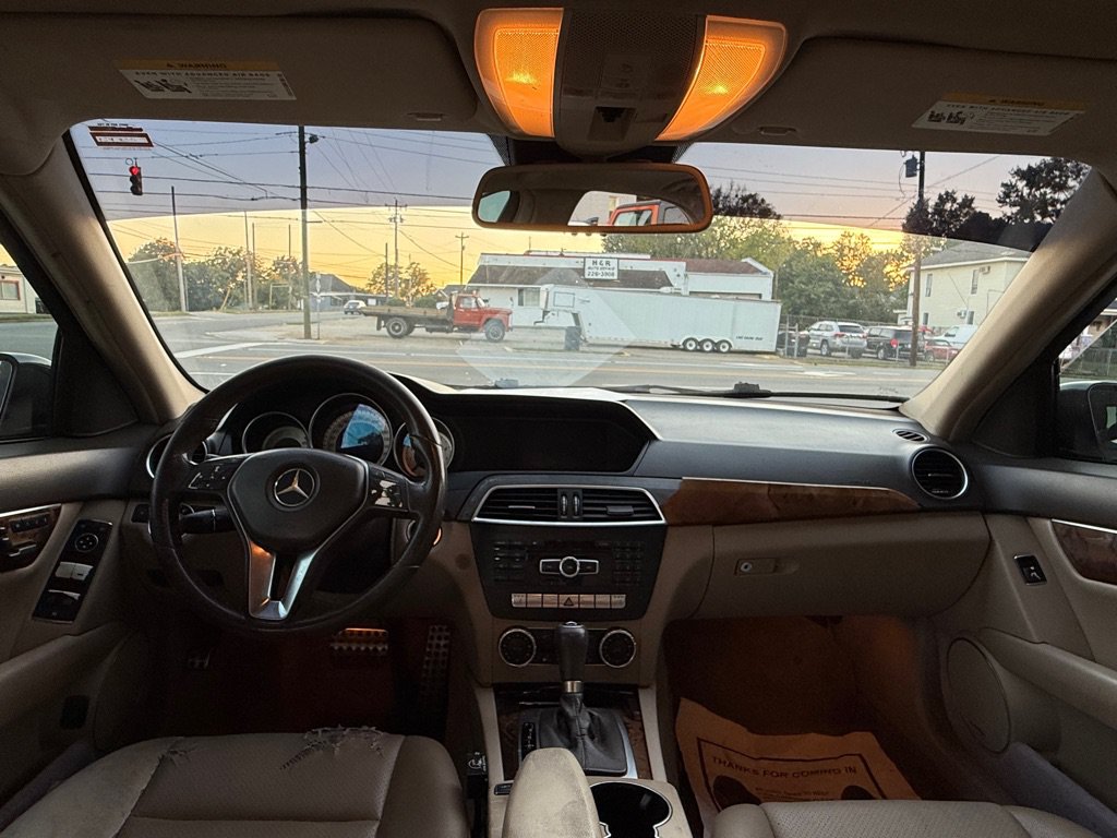 Used 2012 Mercedes-Benz C 300 4MATIC Sedan image 7