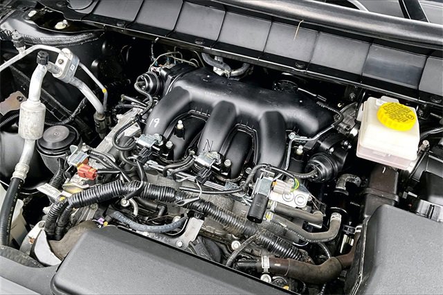 Certified 2025 Nissan Pathfinder SV image 30