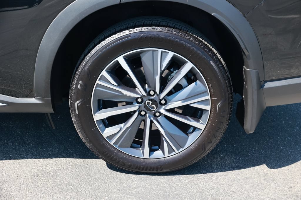 Used 2026 INFINITI QX60 Luxe w/ Cargo Package FWD image 13