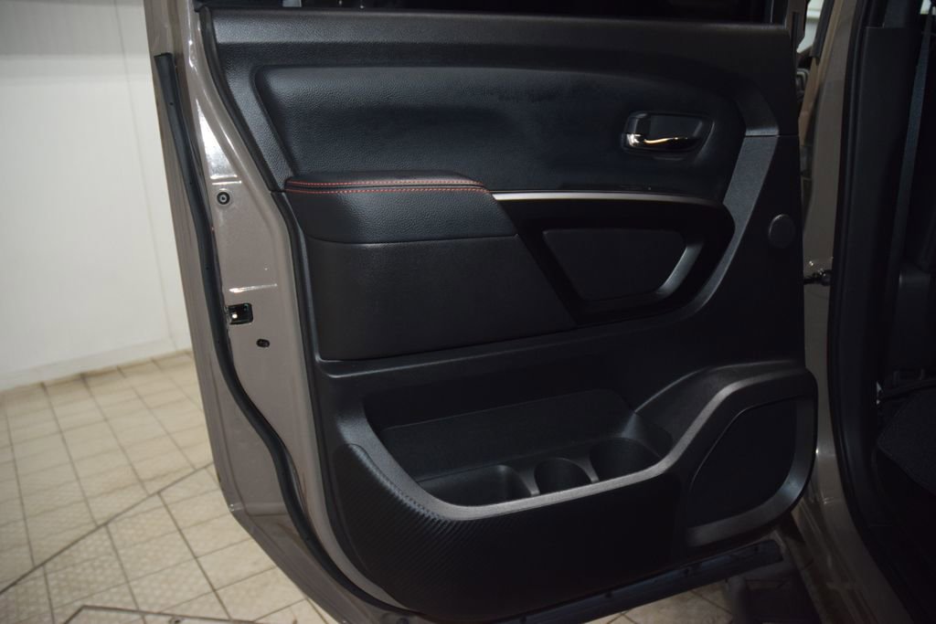 Used 2024 Nissan Titan PRO-4X w/ Pro-4x Convenience Package image 43