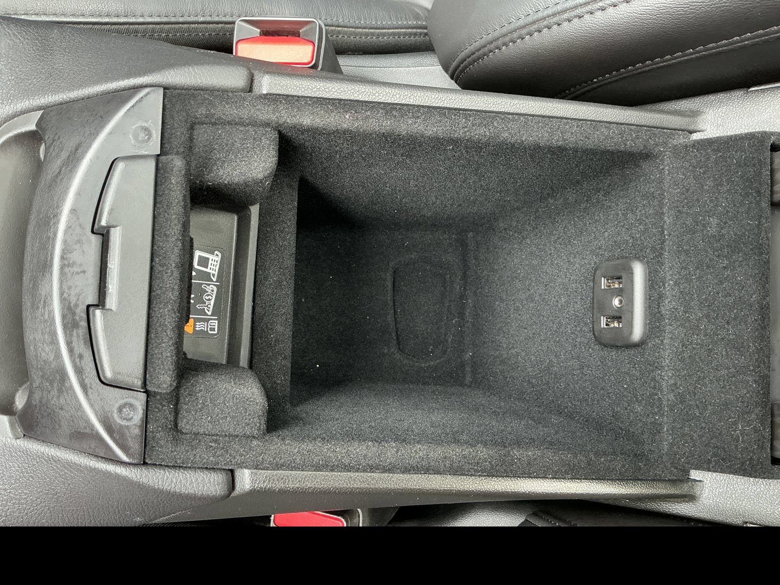 Used 2019 Cadillac XT5 Luxury w/ Sport Package FWD image 27