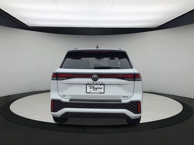 New 2026 Volkswagen Tiguan SE R-Line image 6