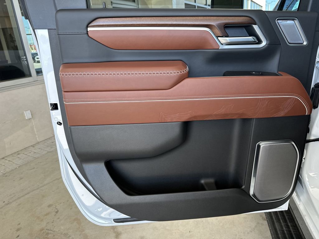 New 2026 GMC Sierra 3500 Denali Ultimate AWD/4WD image 30