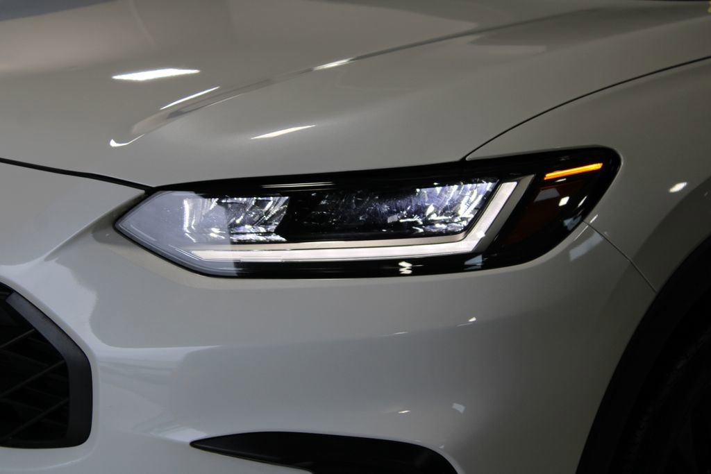 Used 2023 Honda HR-V Sport image 2