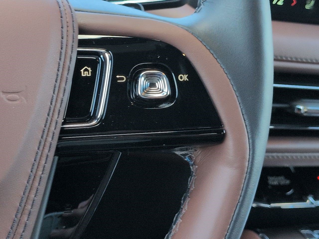 New 2026 Lincoln Aviator Reserve AWD/4WD image 25