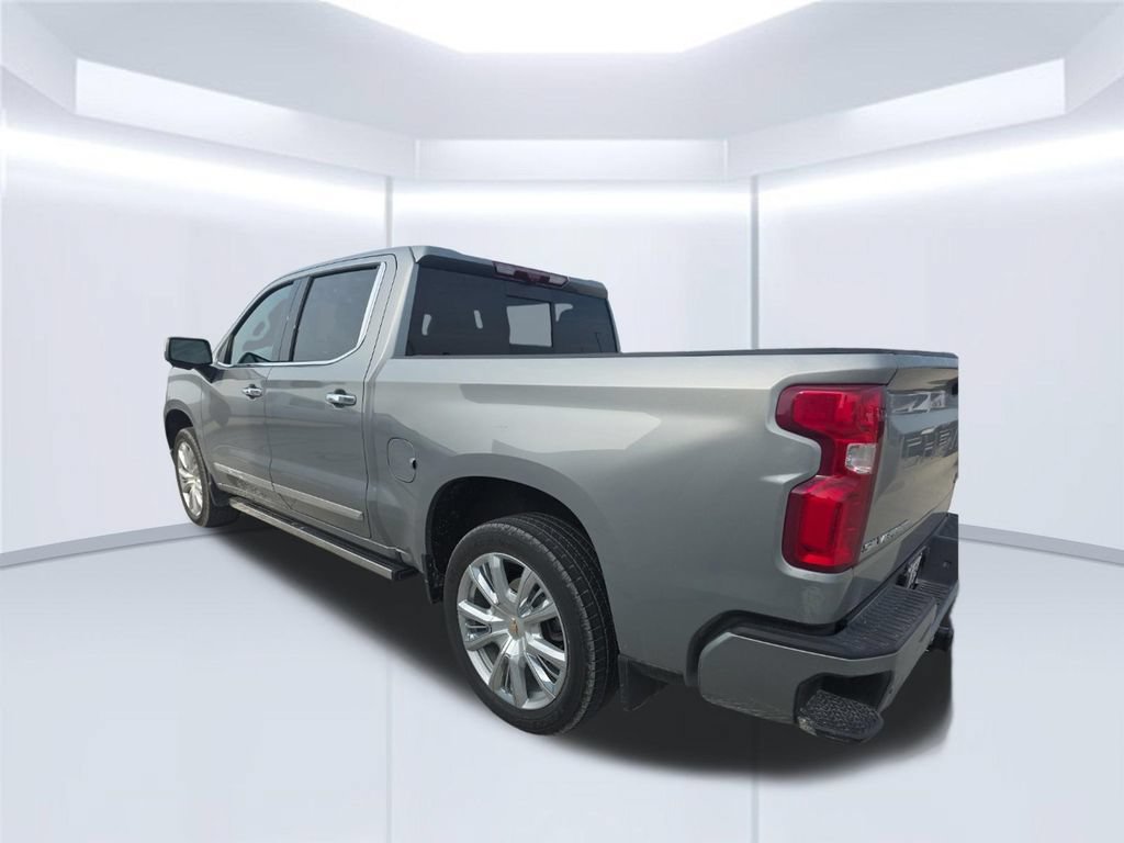 Used 2024 Chevrolet Silverado 1500 High Country AWD/4WD image 5