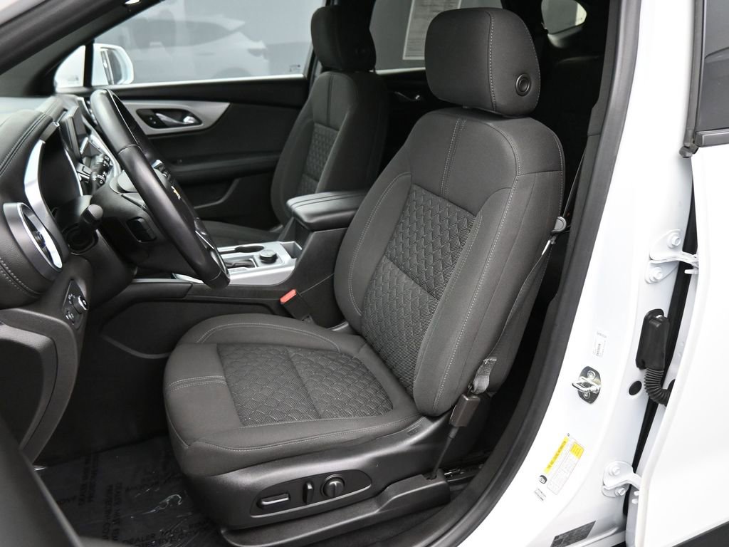 Used 2020 Chevrolet Blazer LT image 12