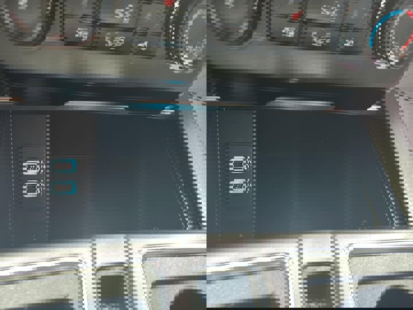 Used 2018 Ford F150 XLT w/ Equipment Group 302A Luxury image 16