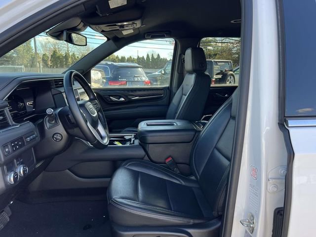 Used 2024 GMC Yukon Denali image 12