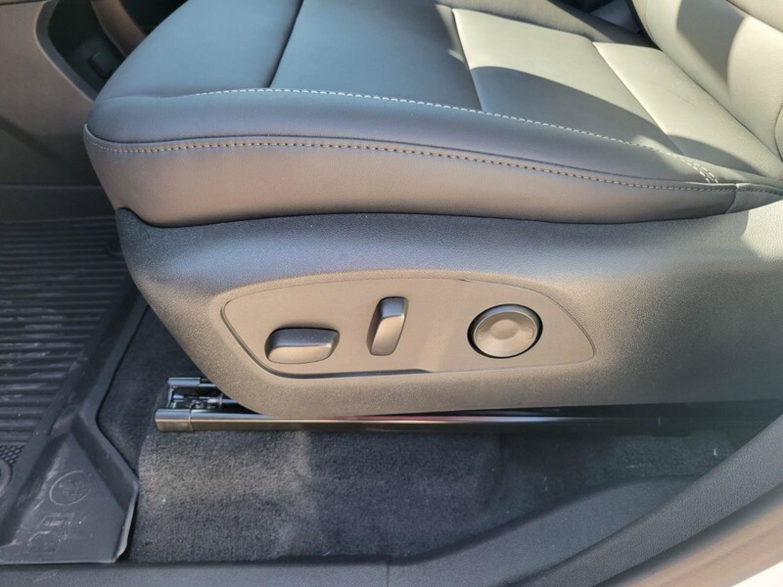 New 2026 GMC Acadia Elevation w/ Black Edition FWD image 25