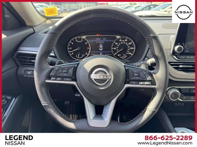 Certified 2025 Nissan Altima 2.5 SR FWD image 16