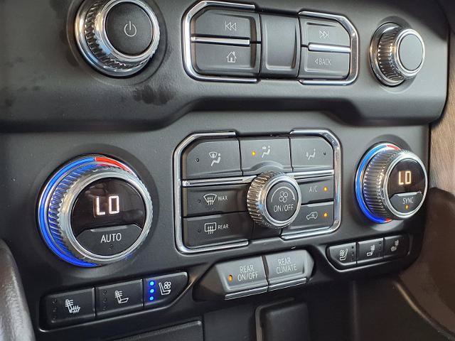 Used 2023 GMC Yukon SLT w/ SLT Luxury Package AWD/4WD image 8