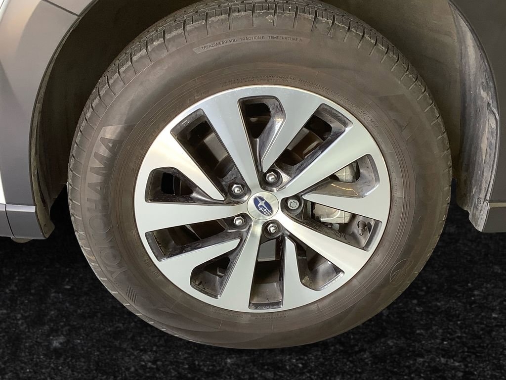 Certified 2025 Subaru Outback Premium image 25