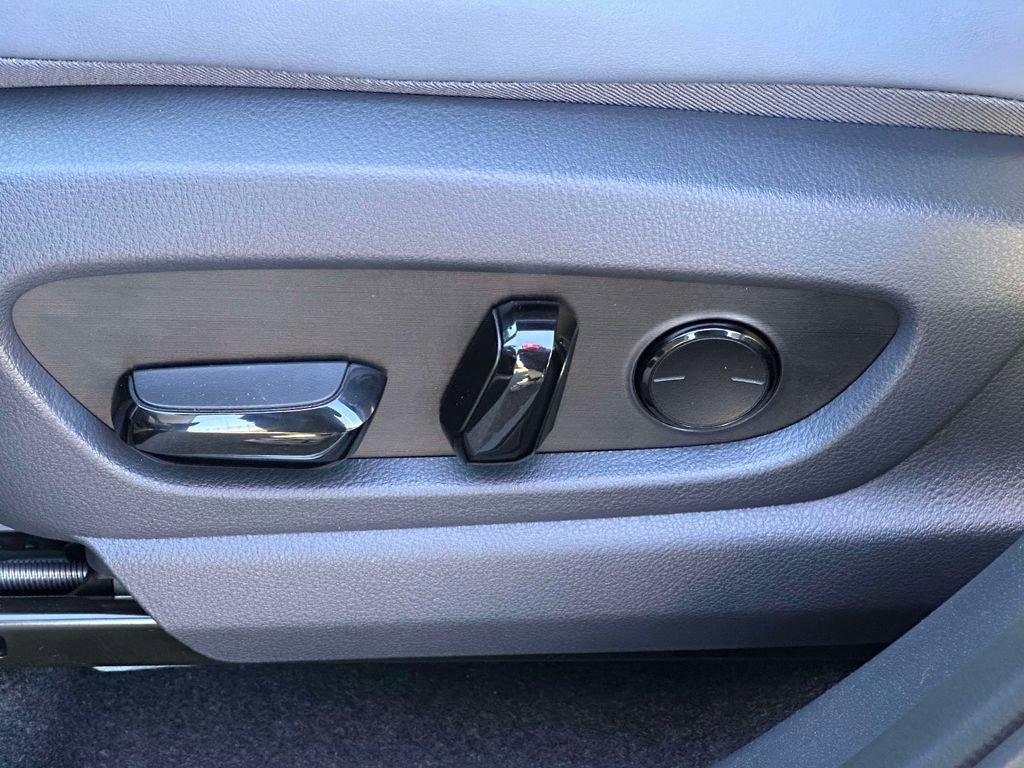 New 2026 Lexus RZ 450e AWD image 15