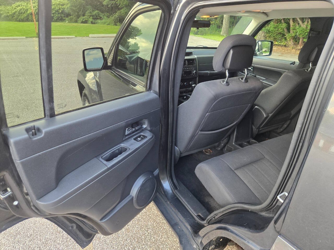 Used 2011 Jeep Liberty Sport w/ Popular Equipment Group AWD/4WD image 31