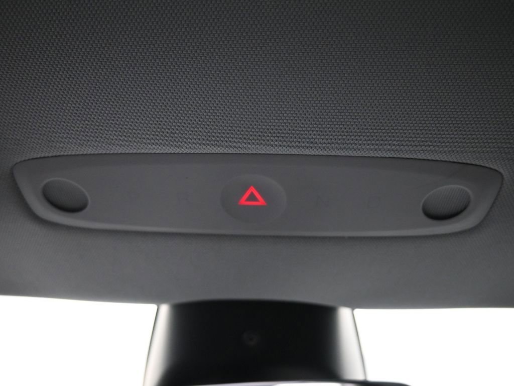 Used 2025 Tesla Model 3 Long Range image 19